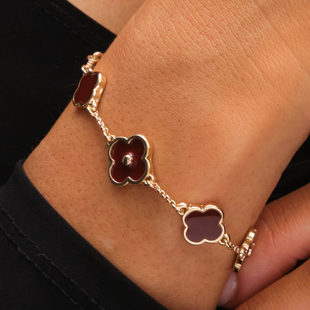 Mood Gold Polished & Burgundy Clover Bracelet