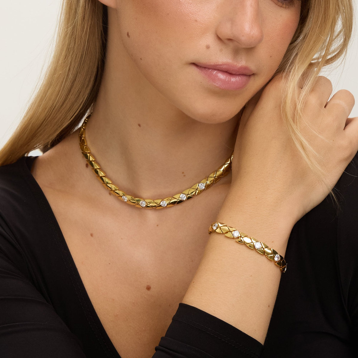 Jon Richard 18ct Gold Plated and Crystal Flat Chain Necklace