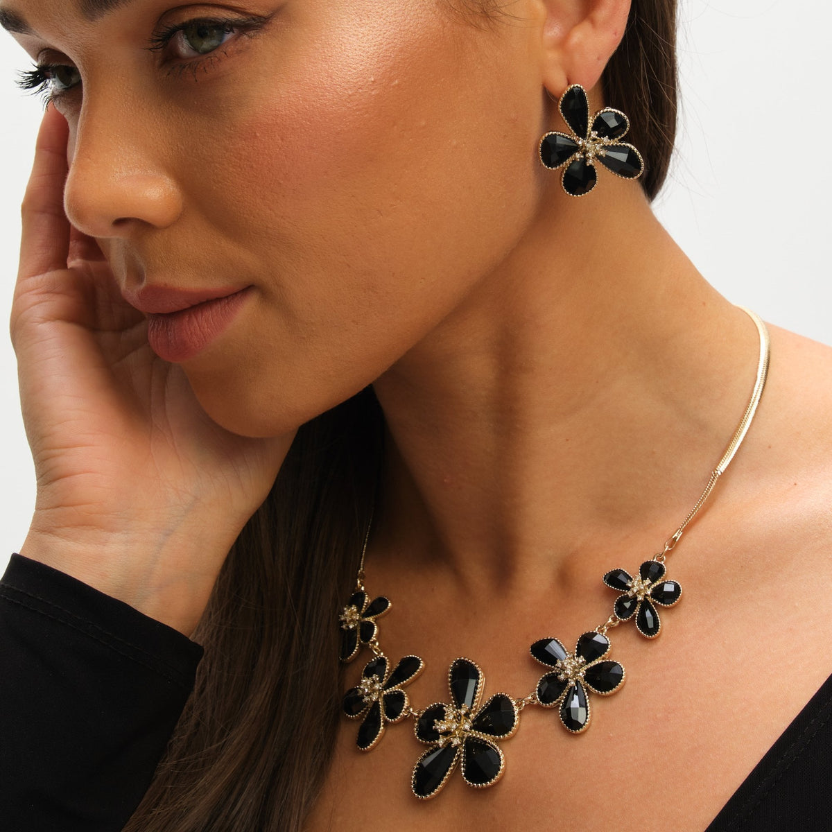 Mood Gold Jet Glass Facet Flower Stud Earrings