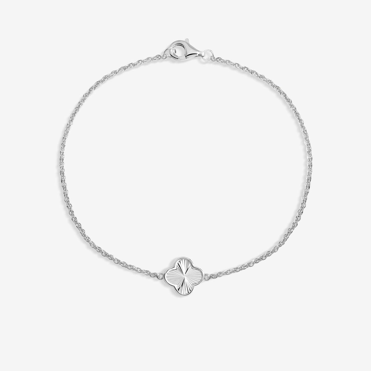 Simply Silver Sterling Silver 925 Polished Diamond Cut Clover Bracelet