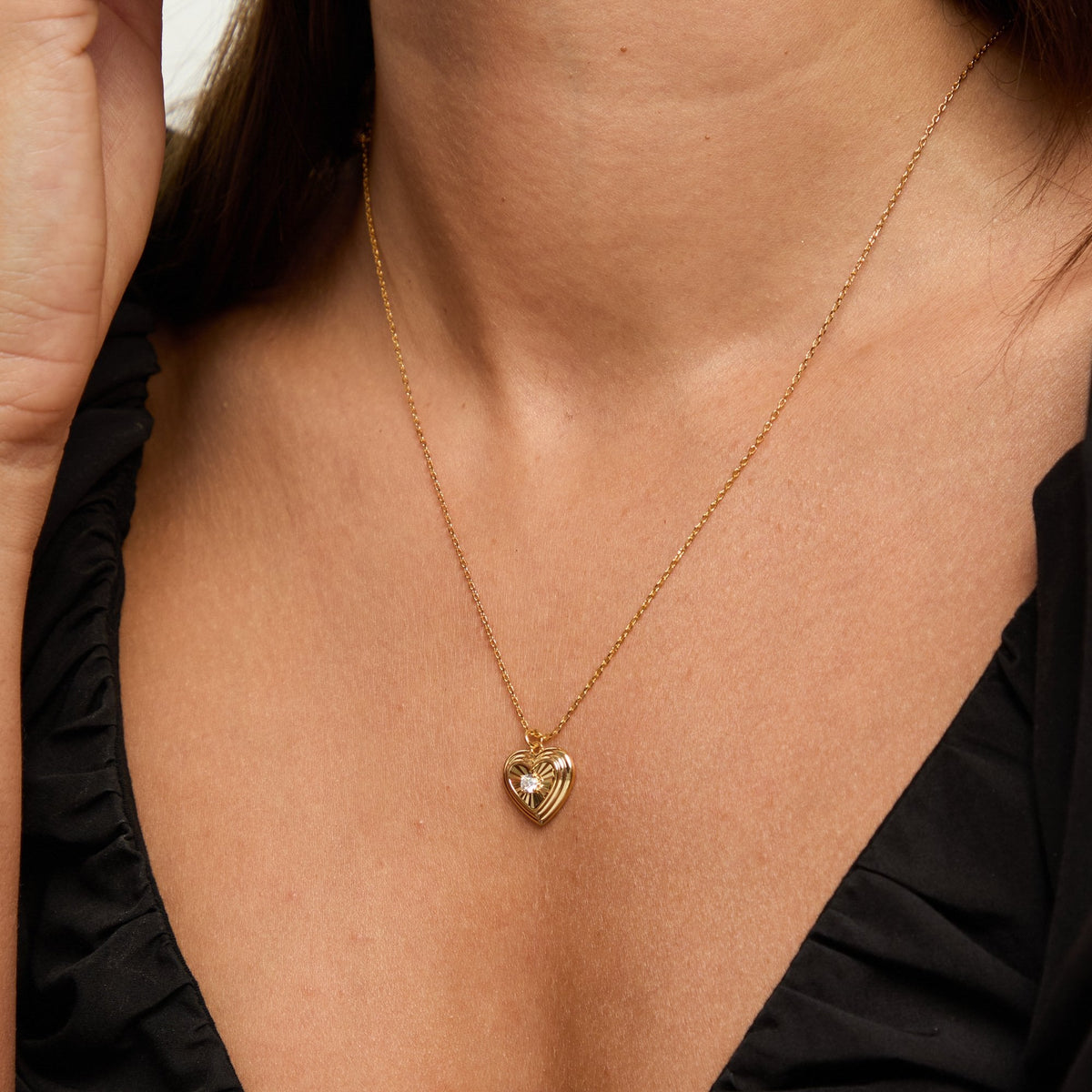 Jon Richard 18ct Gold Plated Heart Pendant - Gift Box
