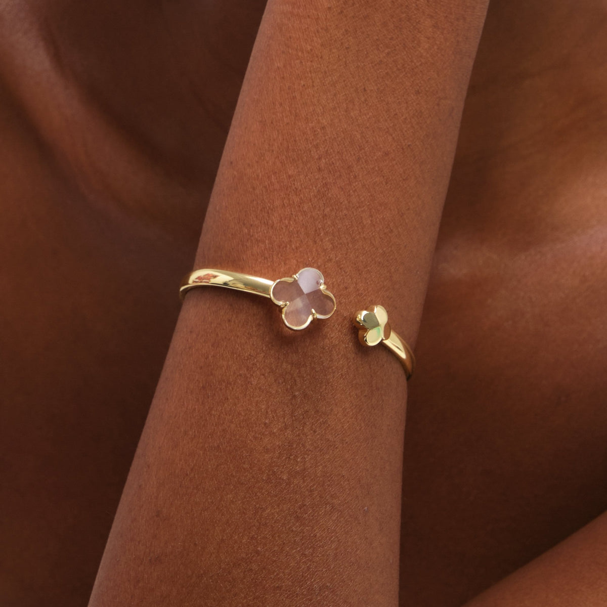 Jon Richard Gold Polished and Crystal Clover Bangle