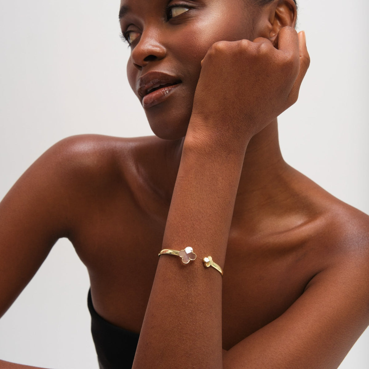 Jon Richard Gold Polished and Crystal Clover Bangle
