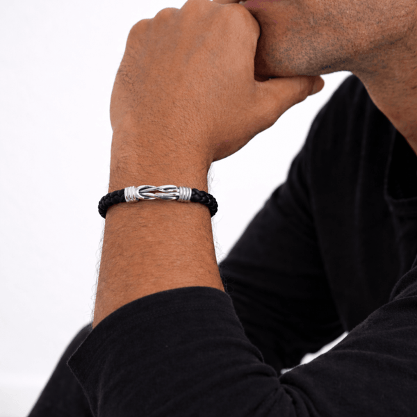 Inicio Men's Black Plaited Bracelet - Gift Pouch