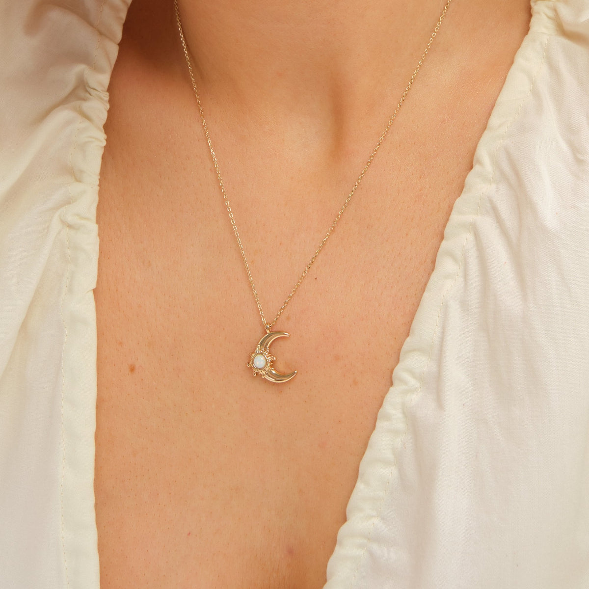 Inicio Gold Plated and Opal Moon Set - Gift Box
