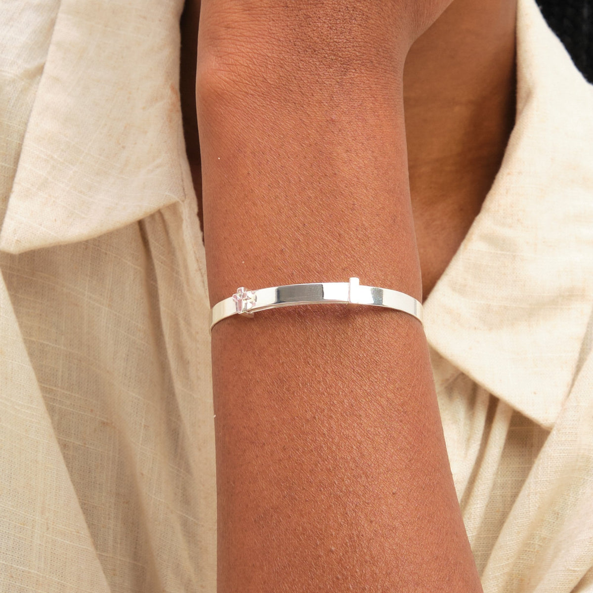 Inicio Sterling Silver Christening Cross Bangle - Gift Pouch
