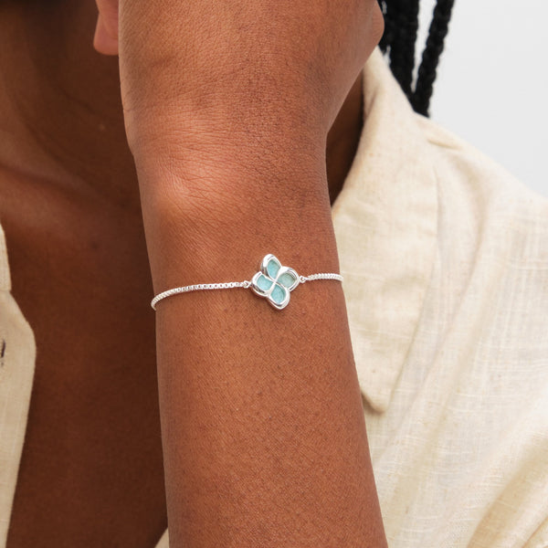 Inicio Sterling Silver Turquoise Clover Toggle Bracelet