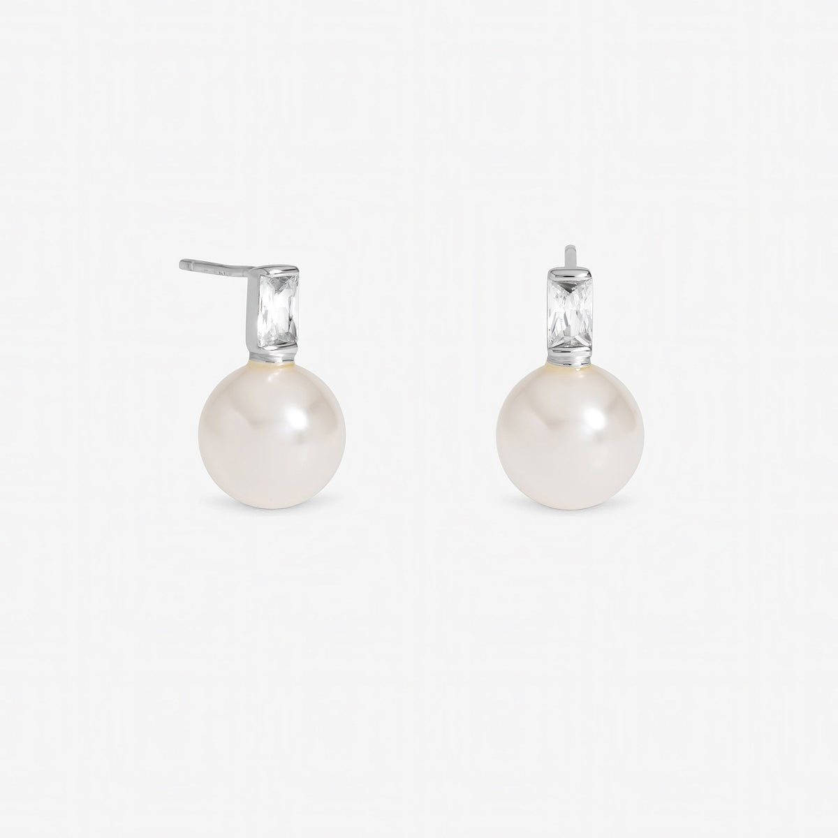Inicio Sterling Silver Cubic Zirconia and Pearl Studs - Gift Pouch