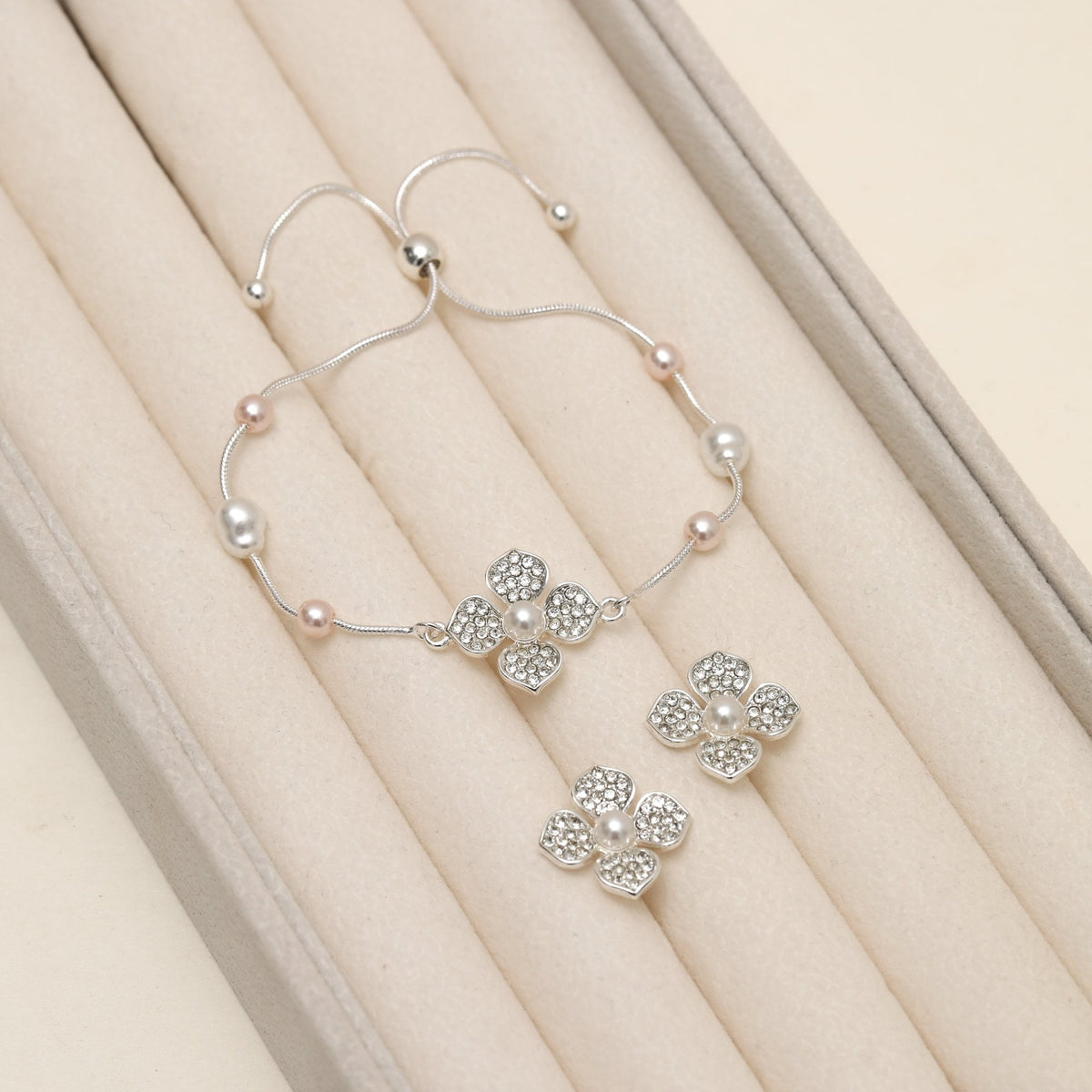 Mood Silver Plated and Pearl Clover Bracelet