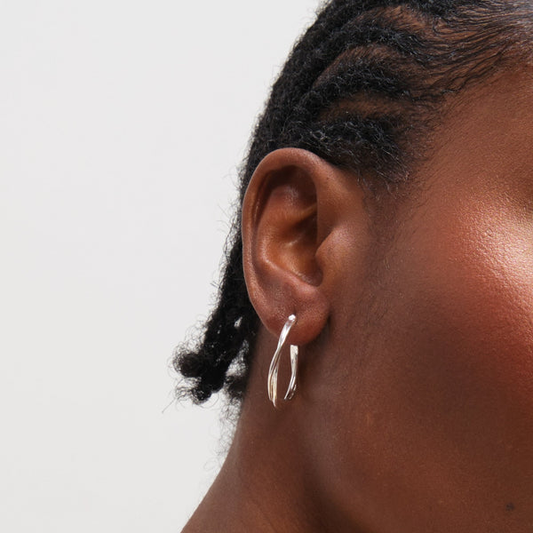 Inicio Sterling Silver Polished Twist Hoop Earrings
