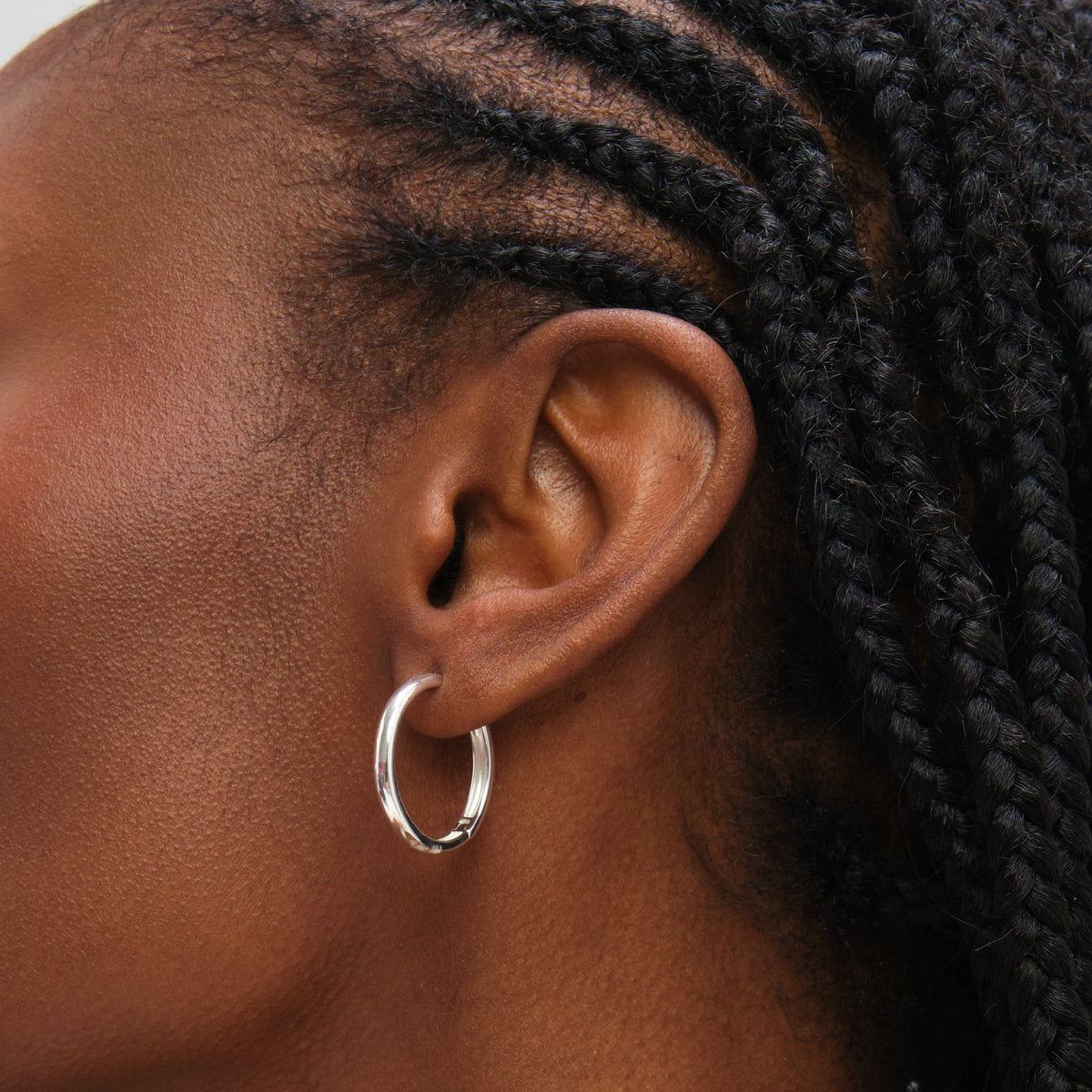 Inicio Sterling Silver Small Sleeper Hoops - Gift Pouch