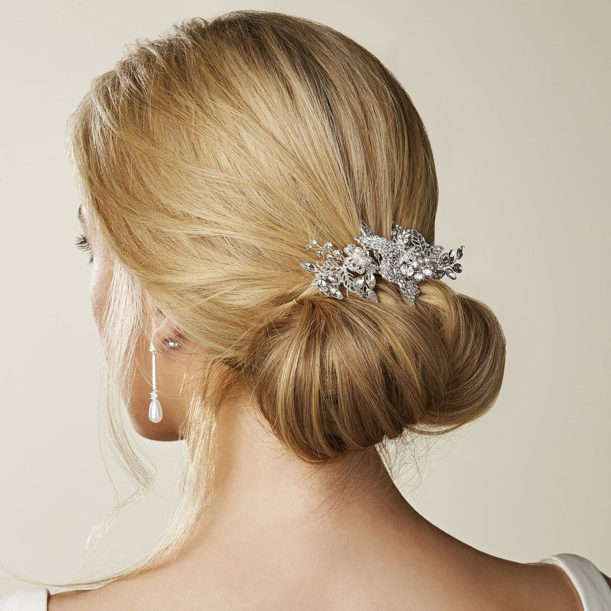 Suzie Open Leaf and Crystal Clip