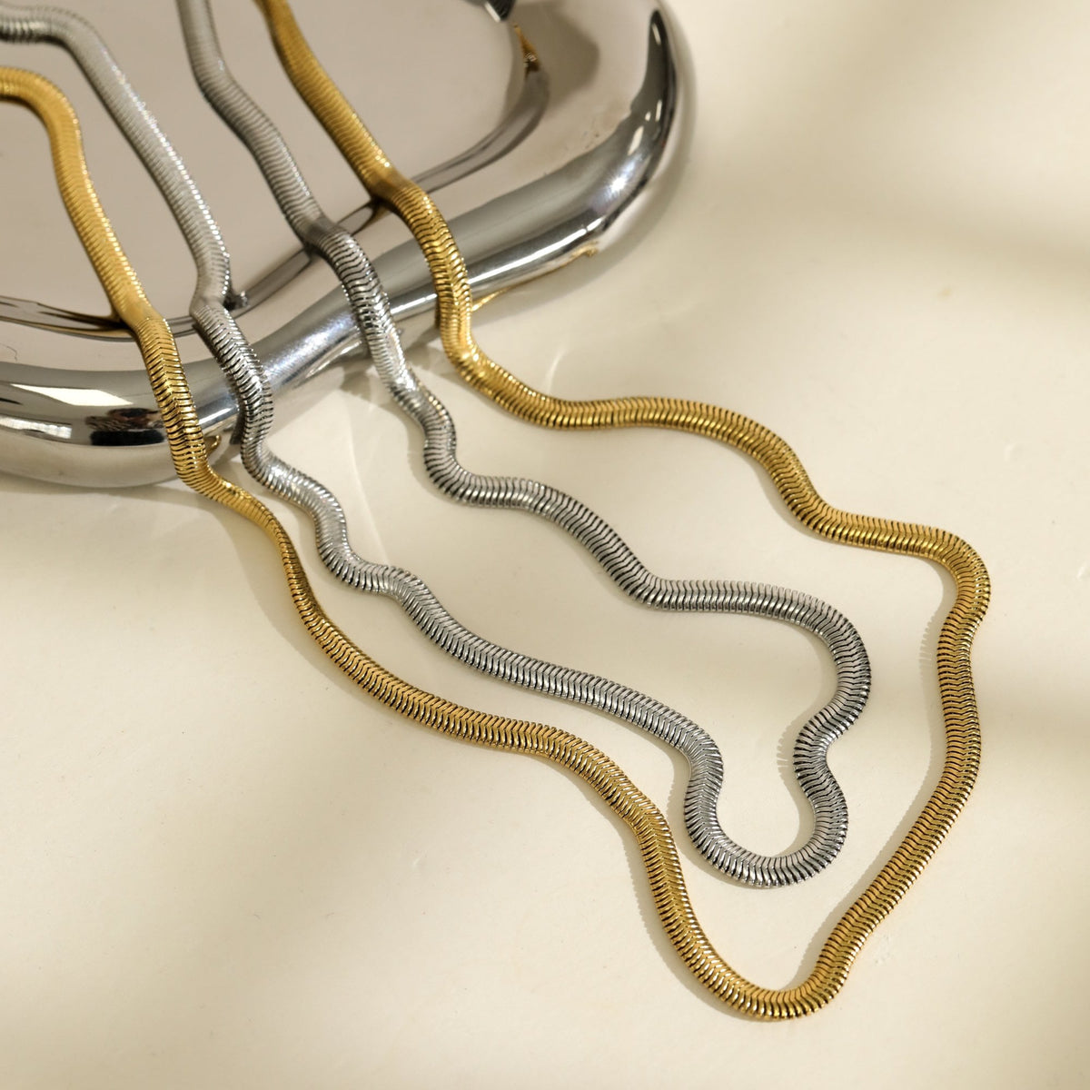 Inicio Men's Steel Waterproof Snake Chain Necklace - Gift Pouch