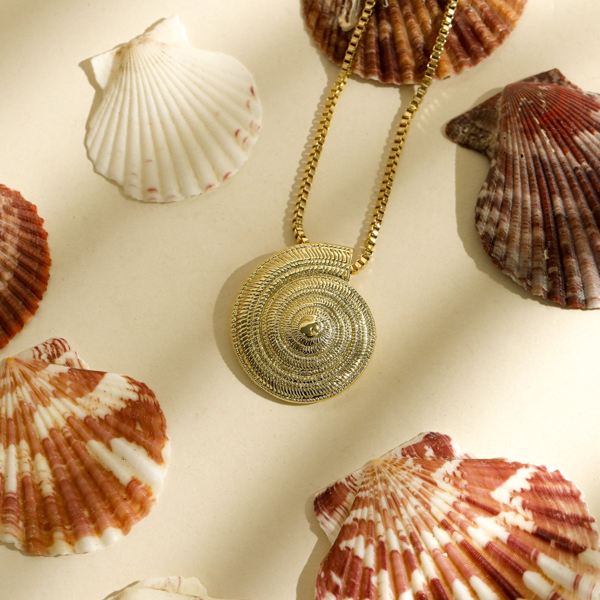 Inicio Gold Plated Statement Shell Necklace - Gift Pouch