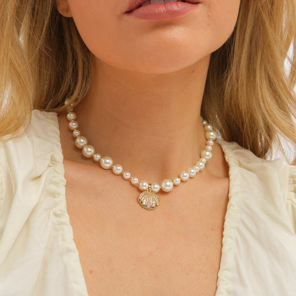 Inicio Gold Plated Pearl and Crystal Shell Necklace - Gift Pouch