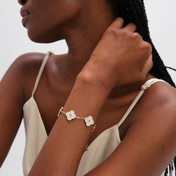 Jon Richard Gold Plated and Mother of Pearl Polished Clover Bracelet