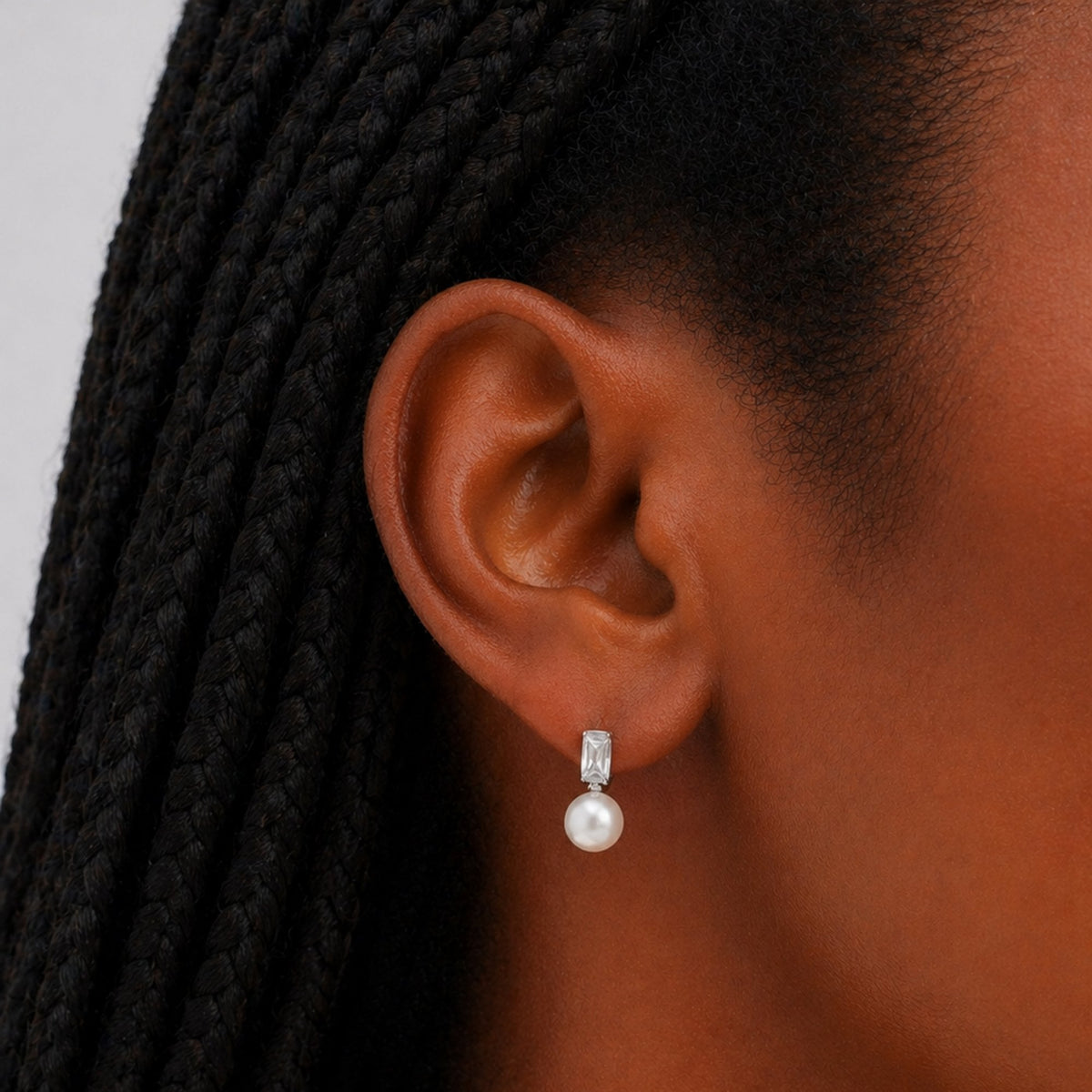Inicio Sterling Silver Cubic Zirconia and Pearl Studs - Gift Pouch