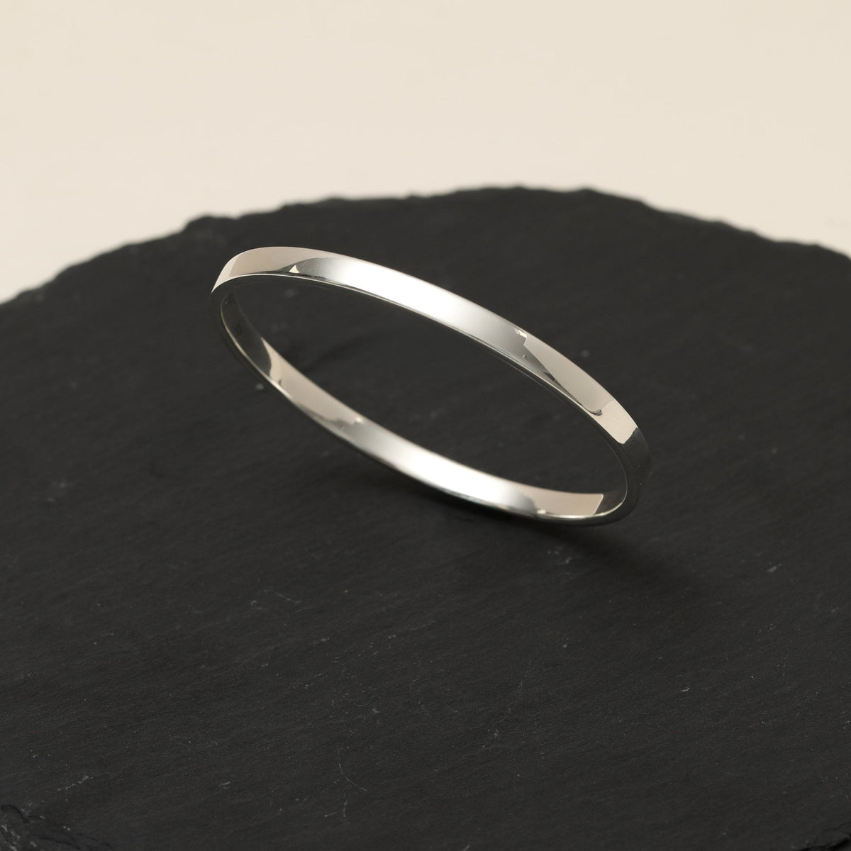 Simply Silver 925 Sterling Silver Simply Silver Sterling Silver Bangle - Gift Pouch