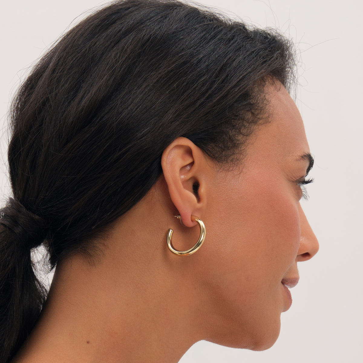 Inicio Gold Chubby Medium Hoop Earrings