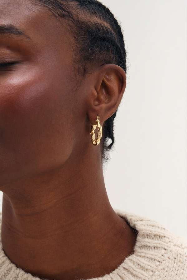 Inicio Gold Textured Twist Catch Hoop Earrings