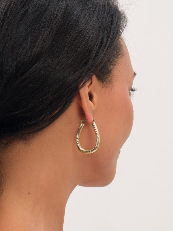 Inicio Gold Textured Large Oval Catch Hoops