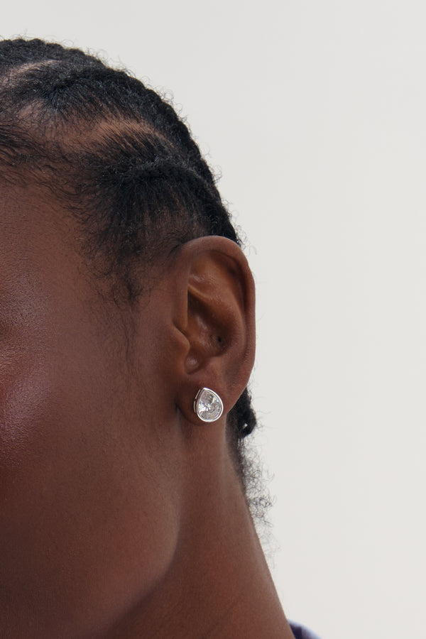 Inicio Silver Pear Bezel Studs