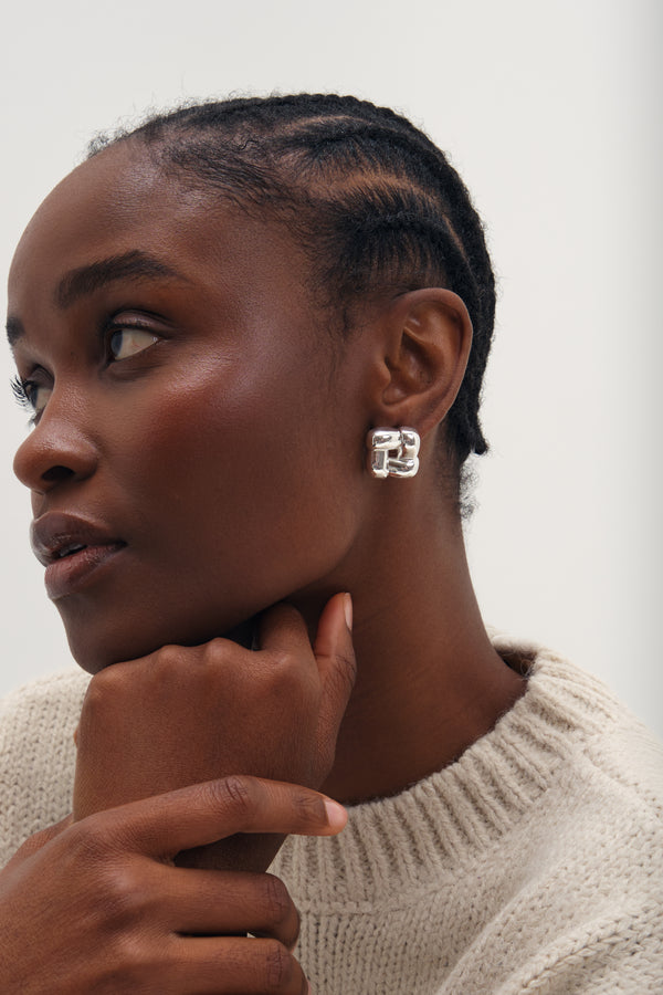 Inicio Silver Woven Sqaure Studs