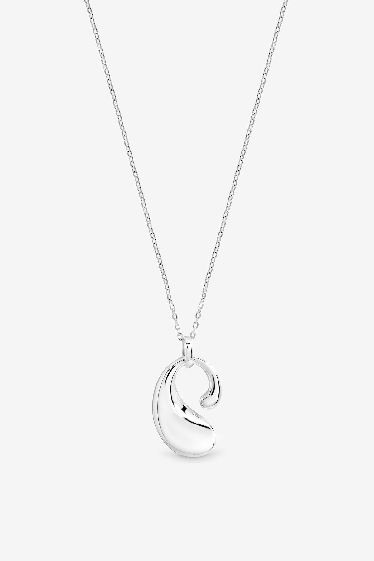 POLISHED OPEN CIRCLE PENDANT