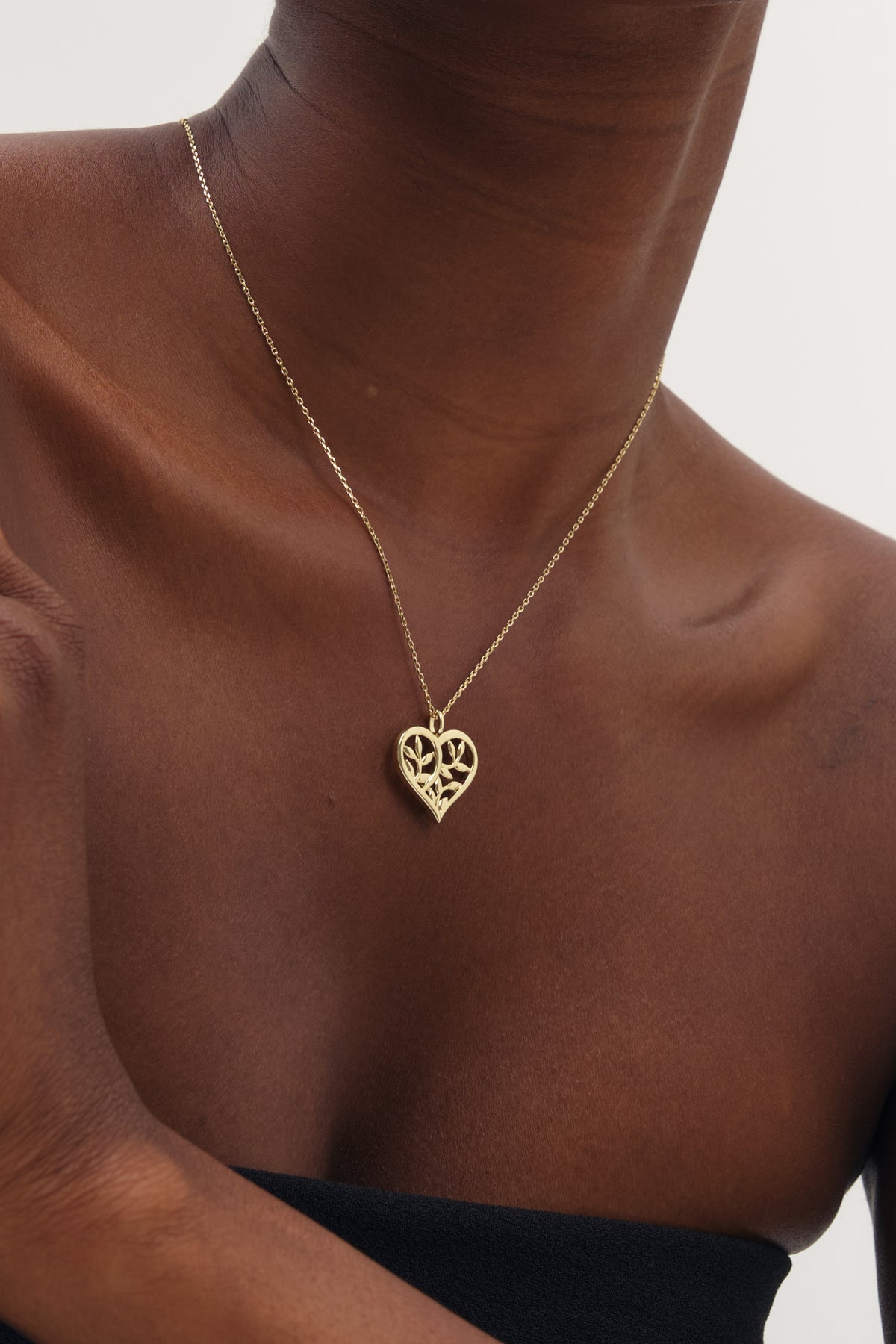 Inicio Gold Polished Tree Of Love Pendant