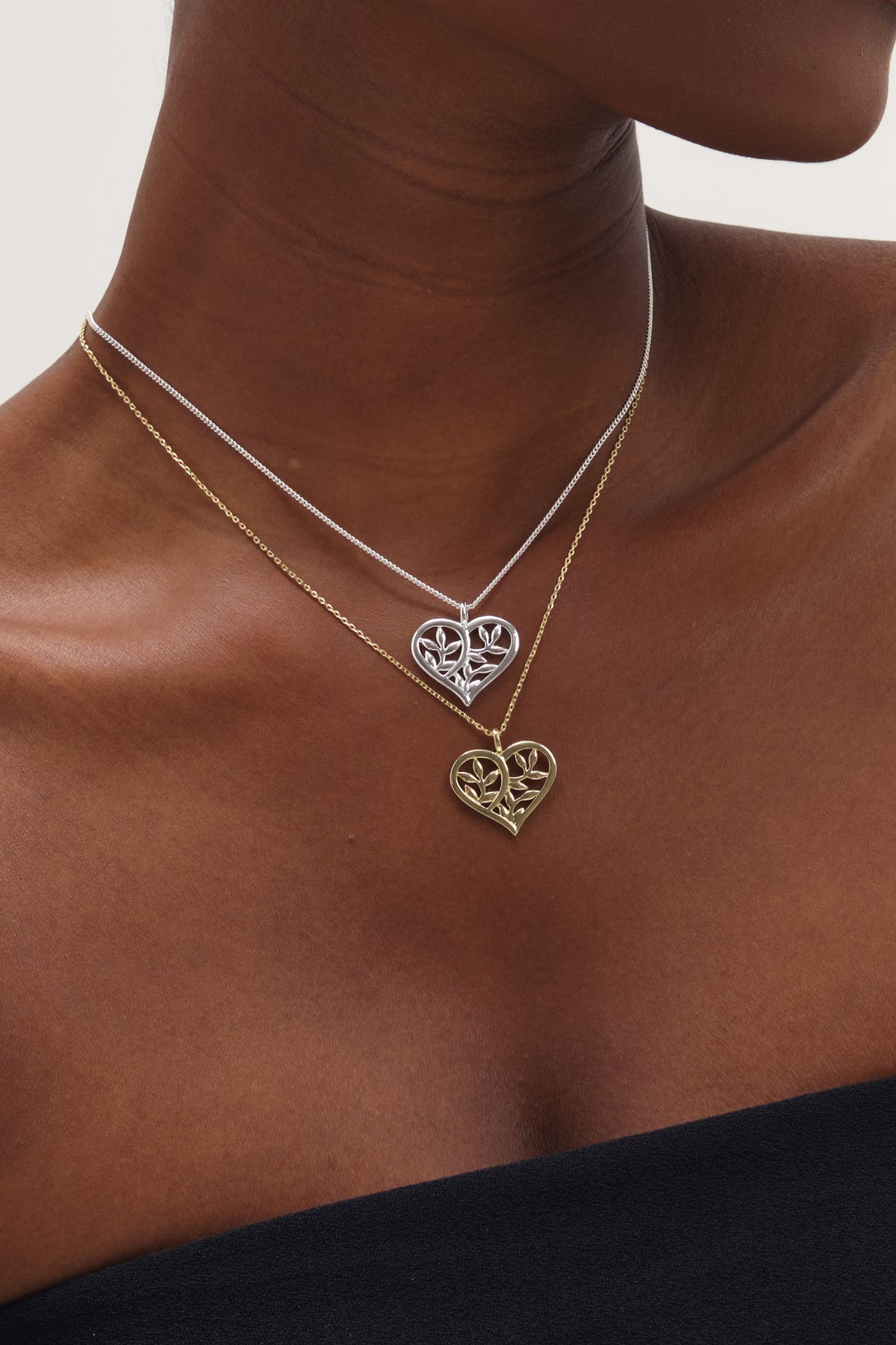 Inicio Gold Polished Tree Of Love Pendant