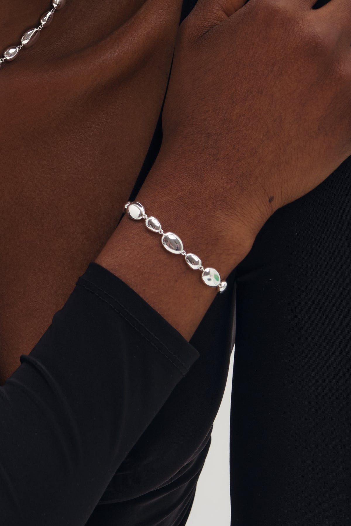 Inicio Pebble Toggle Bracelet - Gift Pouch