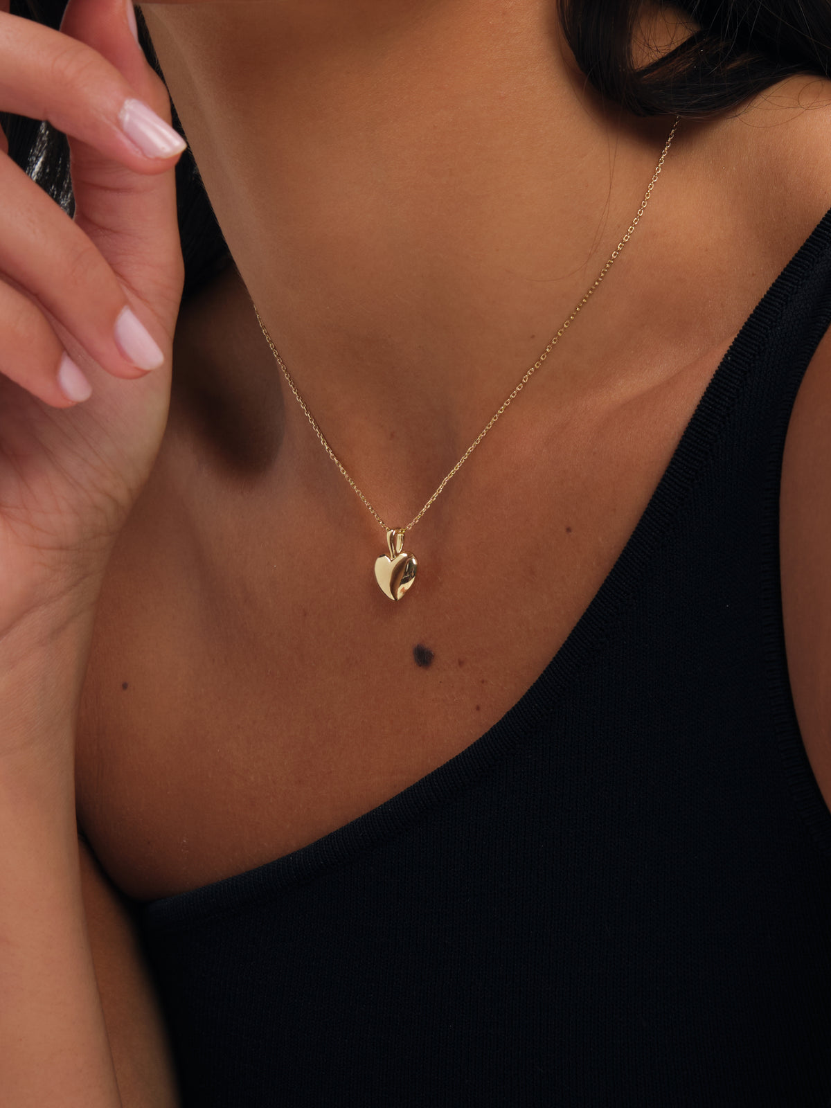 Inicio Gold Polished Puff Heart Pendant