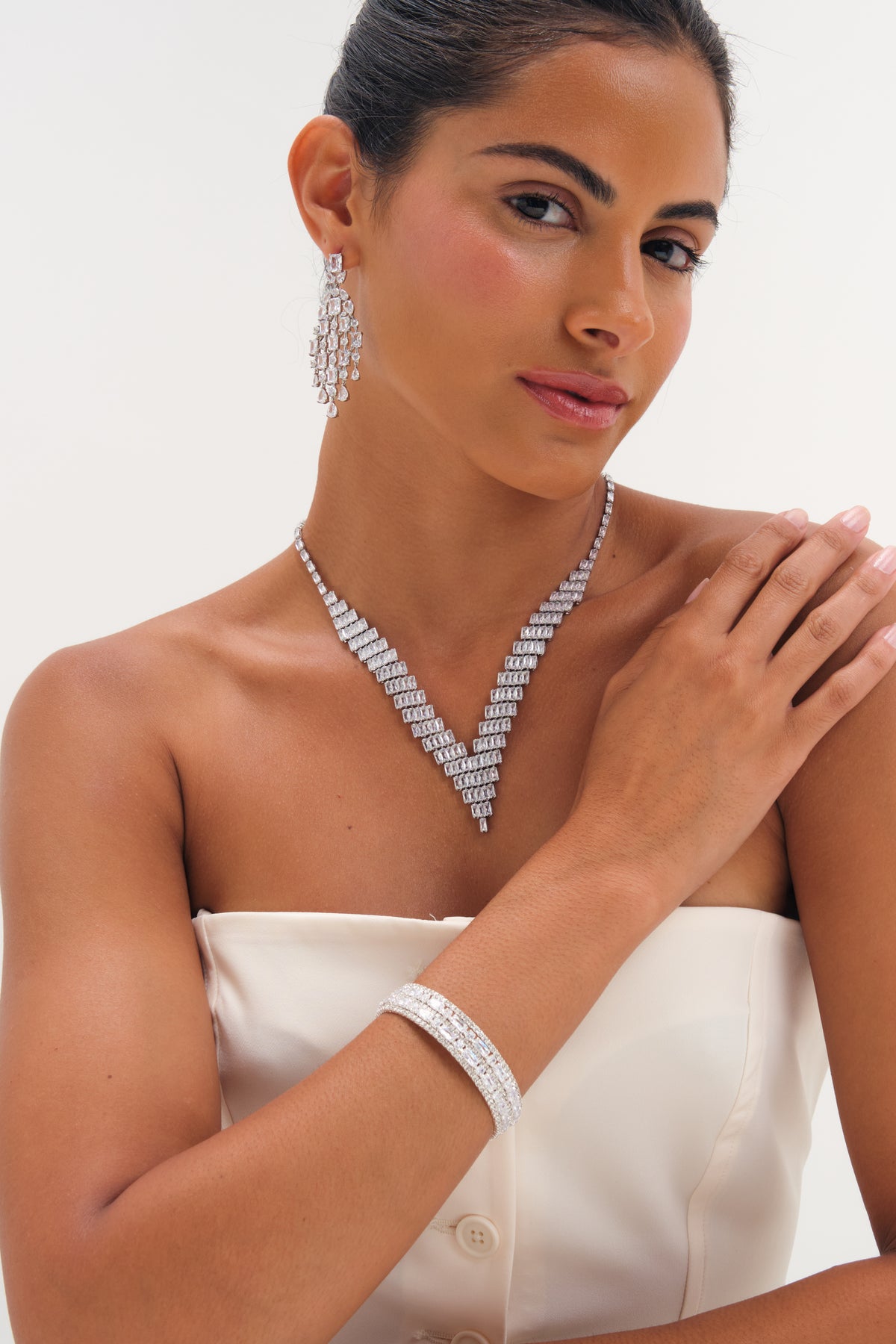 JON RICHARD RHODIUM PLATE AND CRYSTAL STATEMENT DROP EARRING