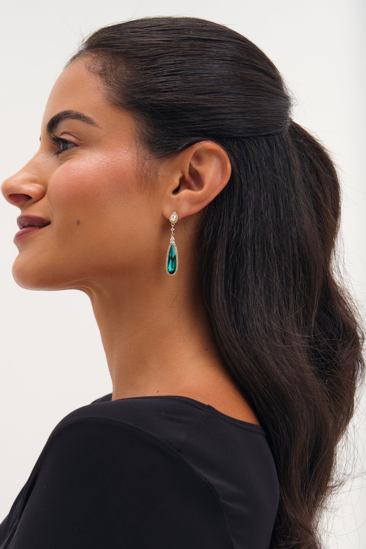 JON RICHARD GOLD PLATE AND EMERALD DROP EARRING
