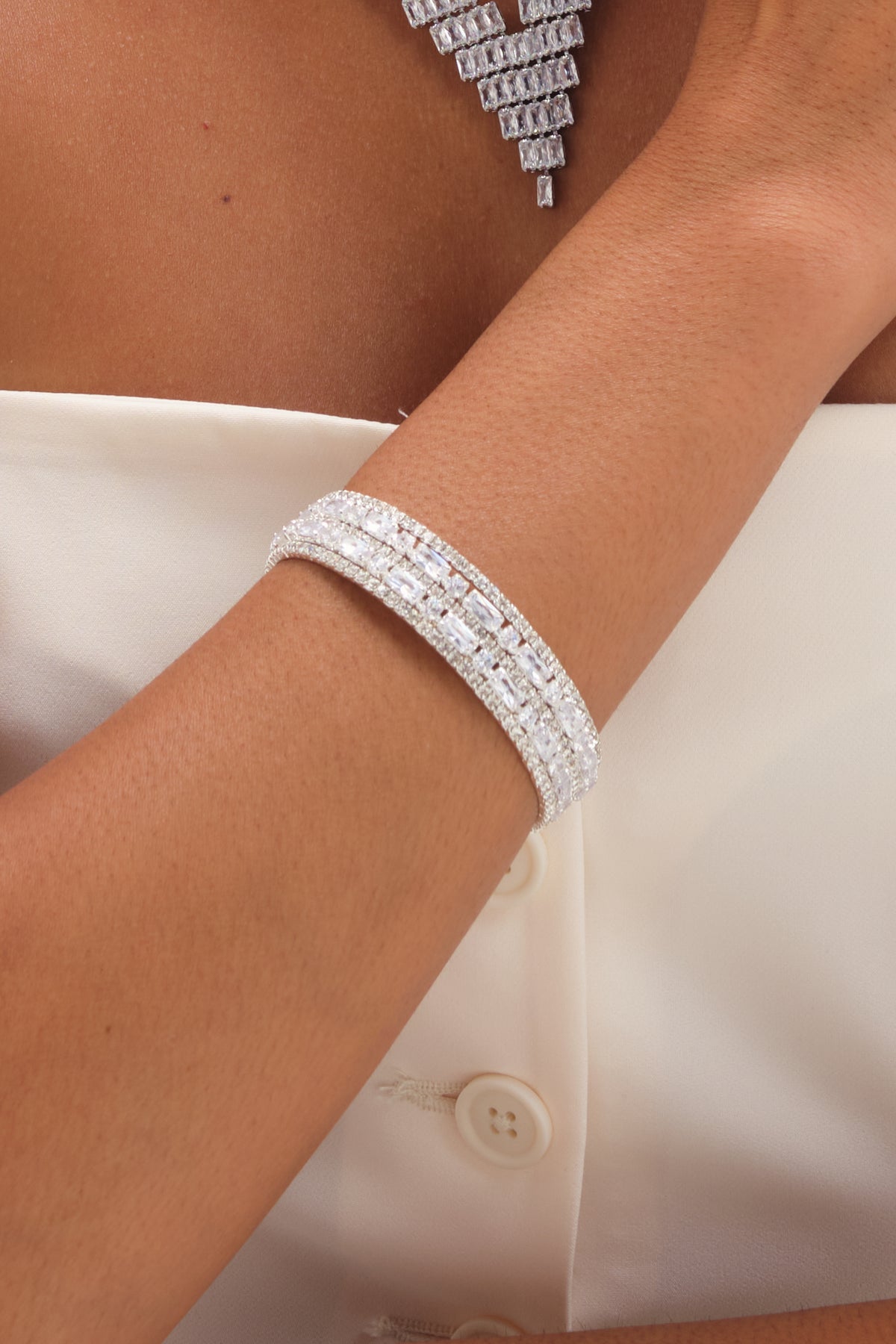JON RICHARD RHODIUM PLATE AND CRYSTAL MULTI STONE CUFF