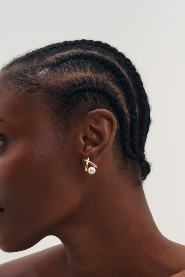 MOOD GOLD PLATE AND PEARL EARRING