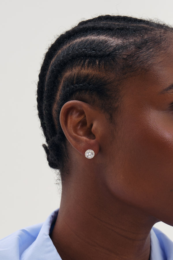 Brilliant Round Clara Halo Stud