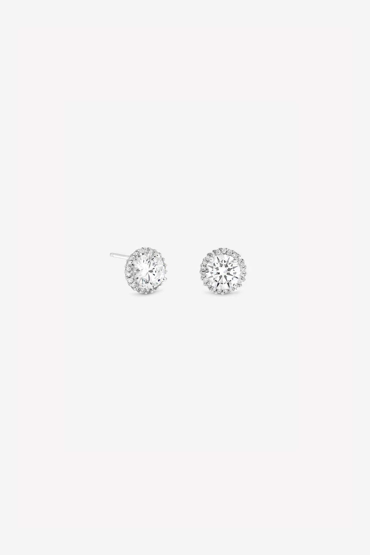 Brilliant Round Clara Halo Stud